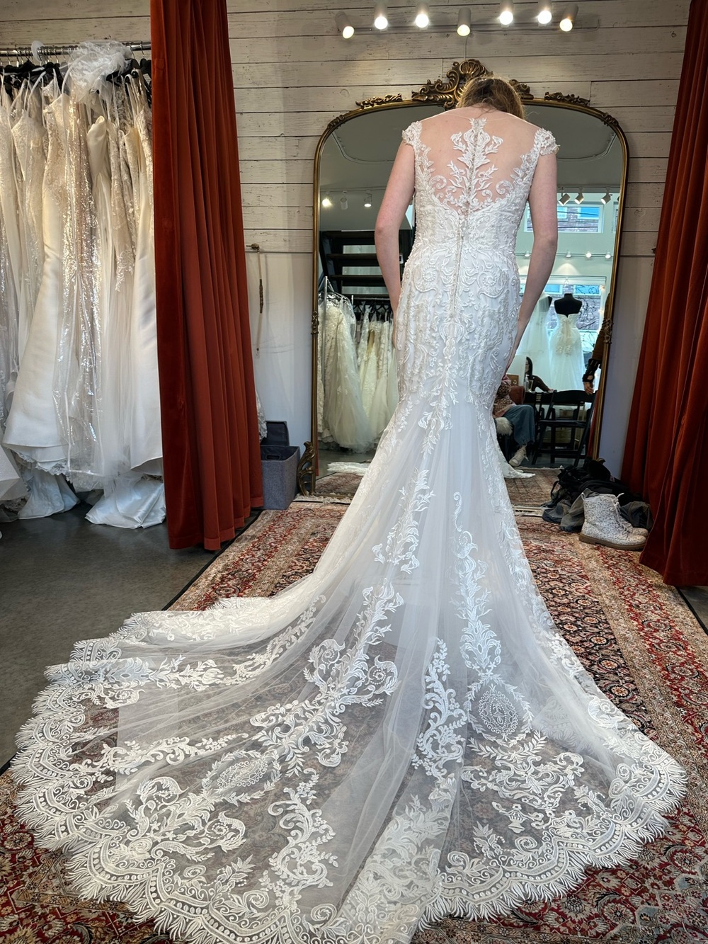 Casablanca wedding dress - Picture 2 of 6